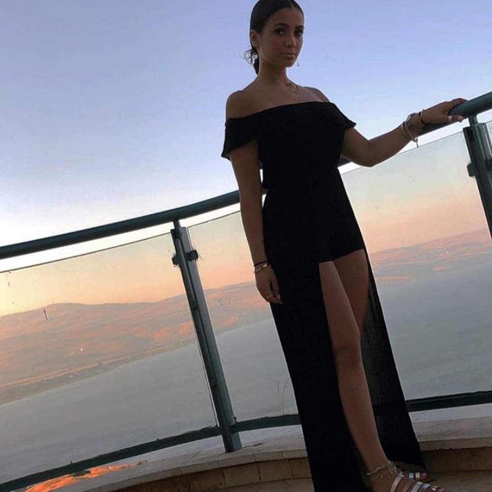 Meet your Posher, Iris